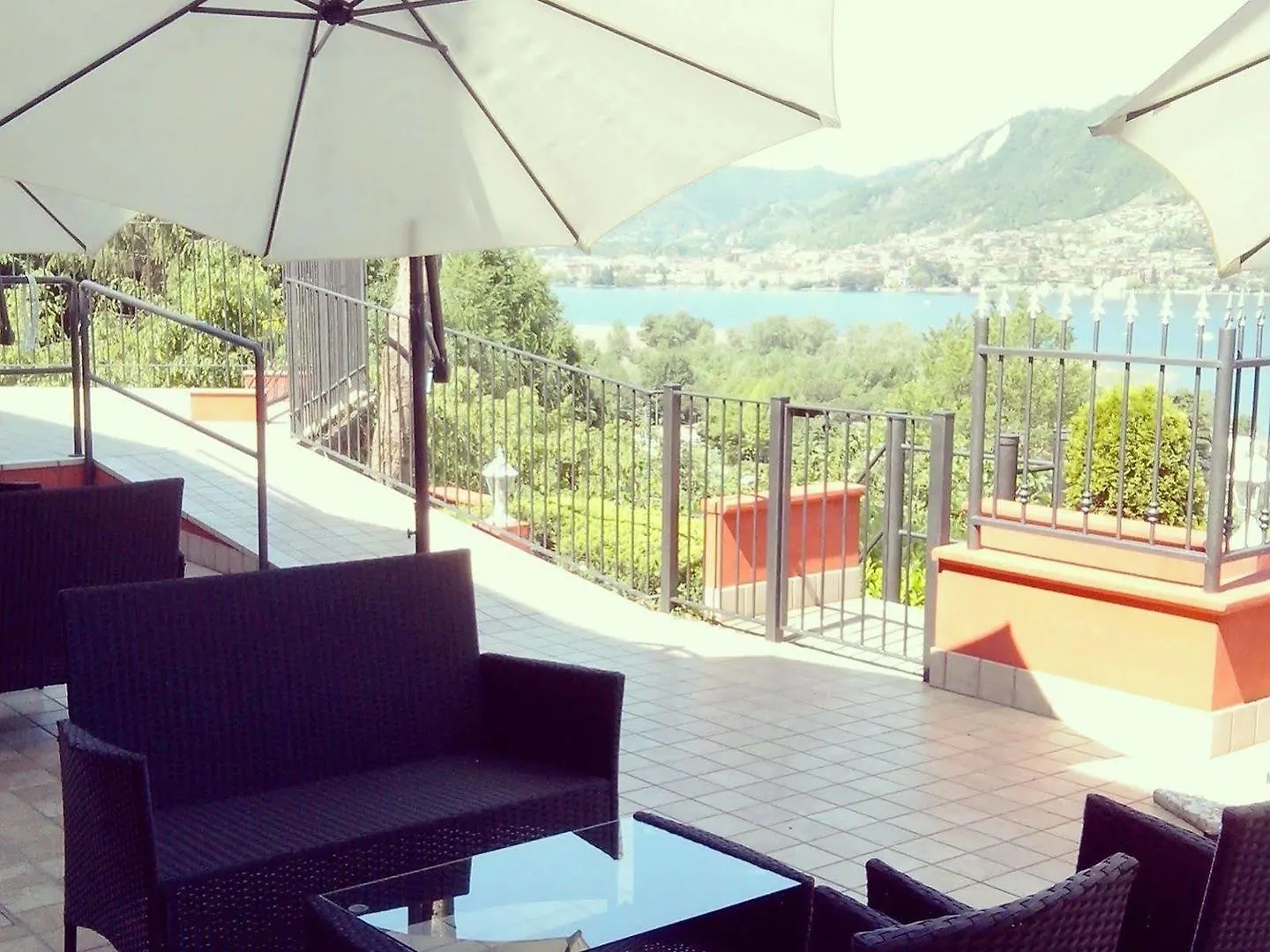 Hotel Empire Resort Iseo 3*,  Ιταλία